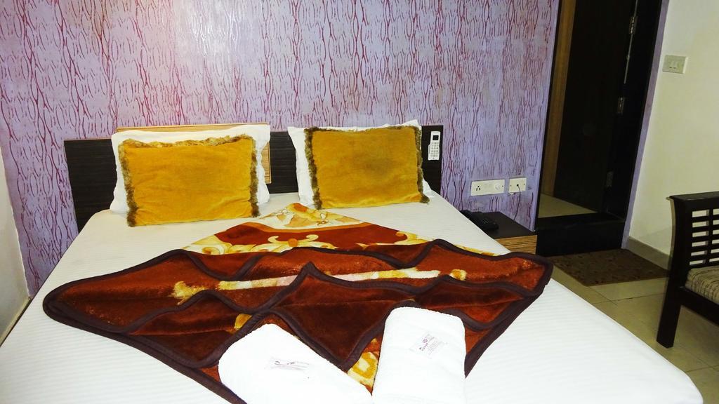 Hotel Durga International ニューデリー エクステリア 写真