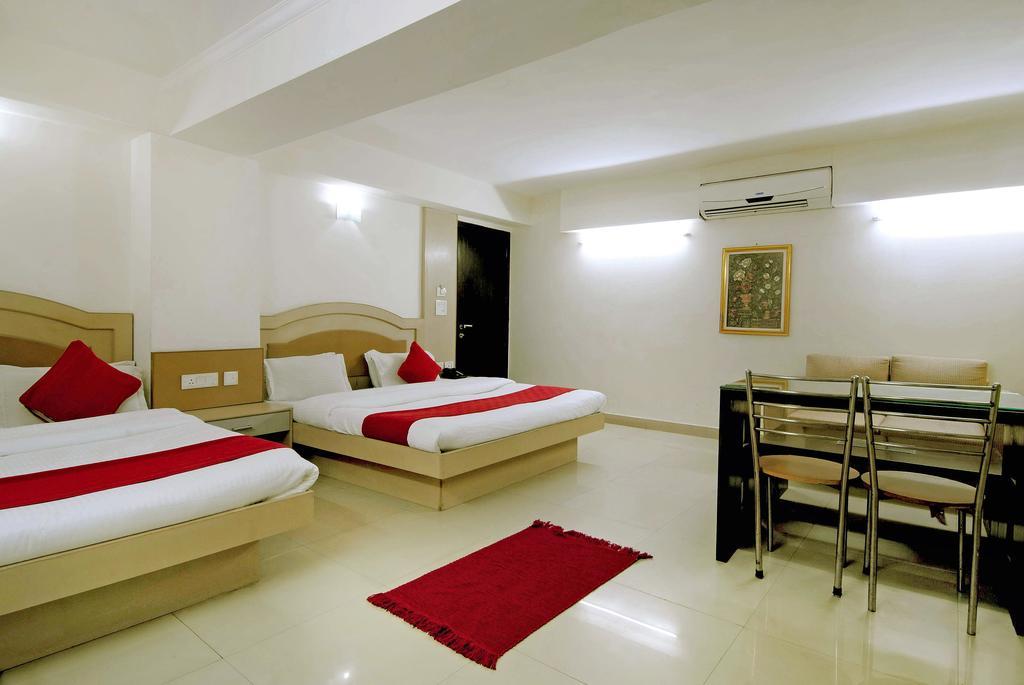 Hotel Durga International ニューデリー 部屋 写真