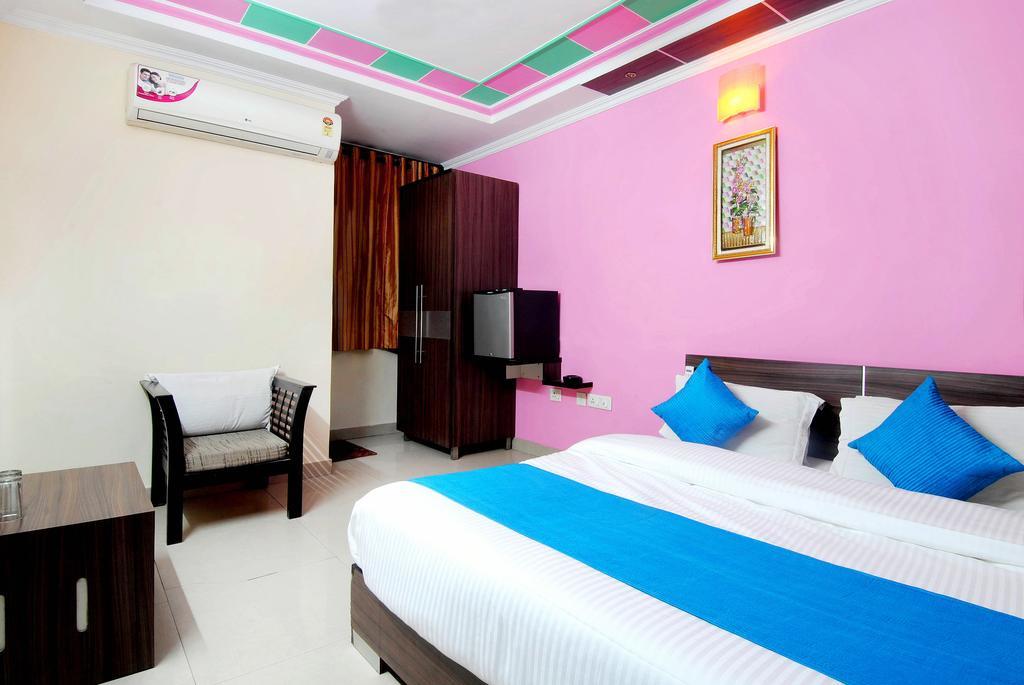Hotel Durga International ニューデリー 部屋 写真